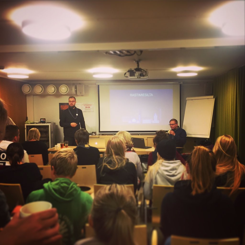 HHaamu's tweet photo. Rastimiesilta käynnistyi, enää 4 yötä kisaan! #hiippari15 https://t.co/zODGKBOafw