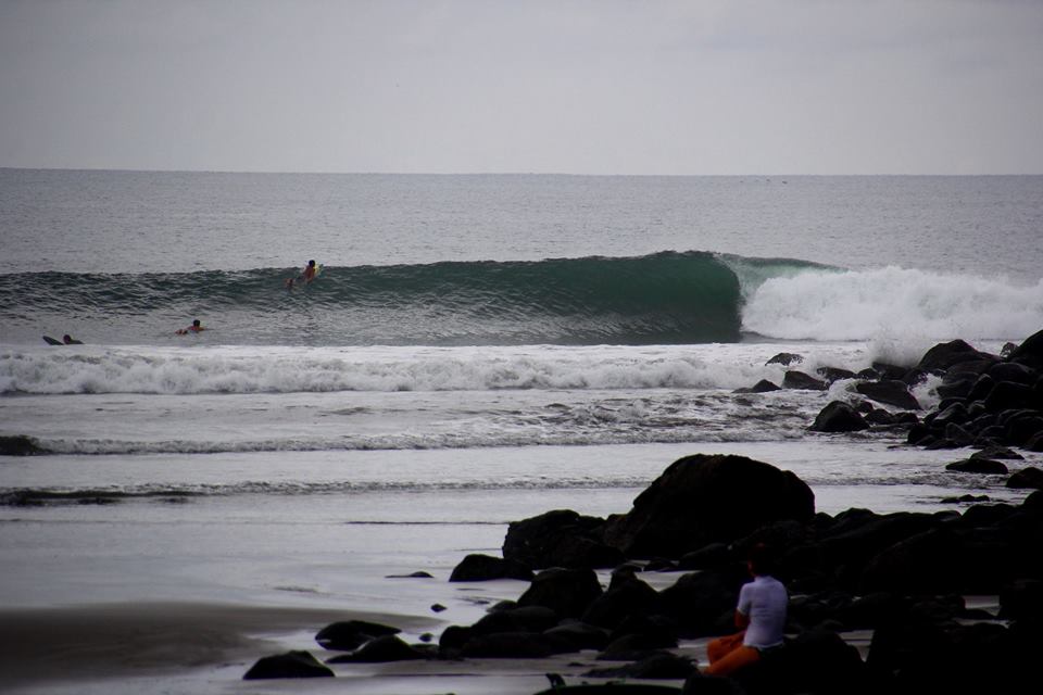Waveshacks's tweet photo. Derechas Centroamericanas: Las Flores by @elsalvadorsurfingpics
#waveshacks #surftrip https://t.co/tLMjW71WeW