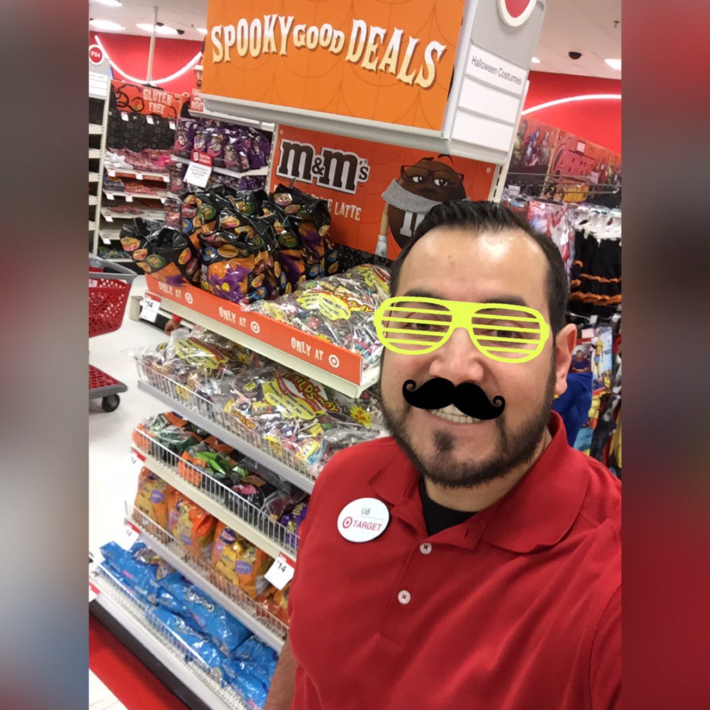 shanaemathwig1's tweet photo. Udi is having fun, adding to the basket and driving Halloween sales at T0344! #FullAndReady @BethGates23 https://t.co/p0jTwH4KHQ