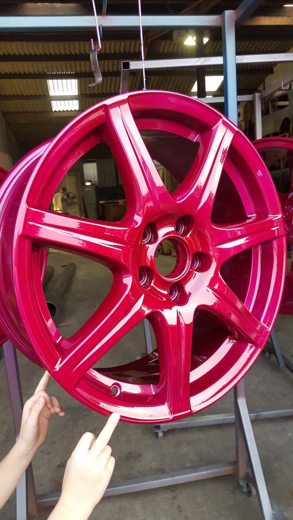 CaraHudson's tweet photo. @MrLachie what do you think to my new wheels??? #Honda #Vtec #TypeR https://t.co/Jt5gtQZW7M