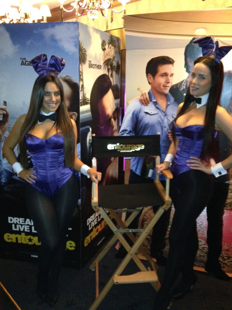 ZOO's tweet photo. We were invited to the #EntourageVIP screening @ the @PlayboyClubLDN & met the #Playboy bunnies - DVD is out now! https://t.co/oNaHVEm7rW