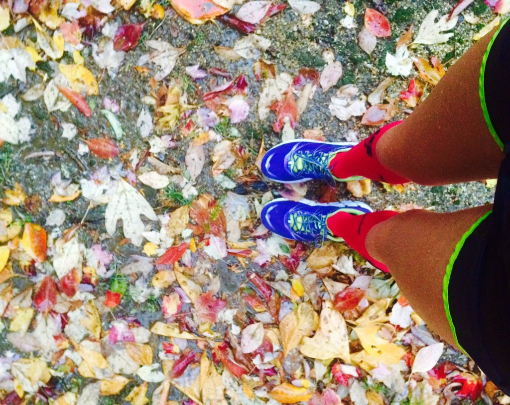 alynne77's tweet photo. Warm and rainy run in jersey ❤️ #jersey #yay #jerseyfall #love #happysallysocks https://t.co/nIIJuClLQQ