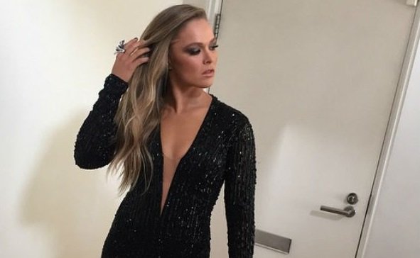 geglobo's tweet photo. Ronda Rousey: "Holly Holm curtirá bem mais a vida se não for campeã" https://t.co/L9MA8hx4Wu https://t.co/fBs50iTPYy