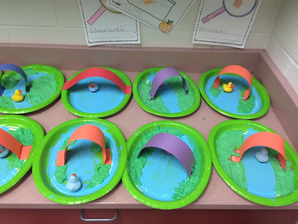MrsBrosigsClass's tweet photo. We're ready for you to come see our hard work at Math and Science night! https://t.co/KeGyPTCr1x