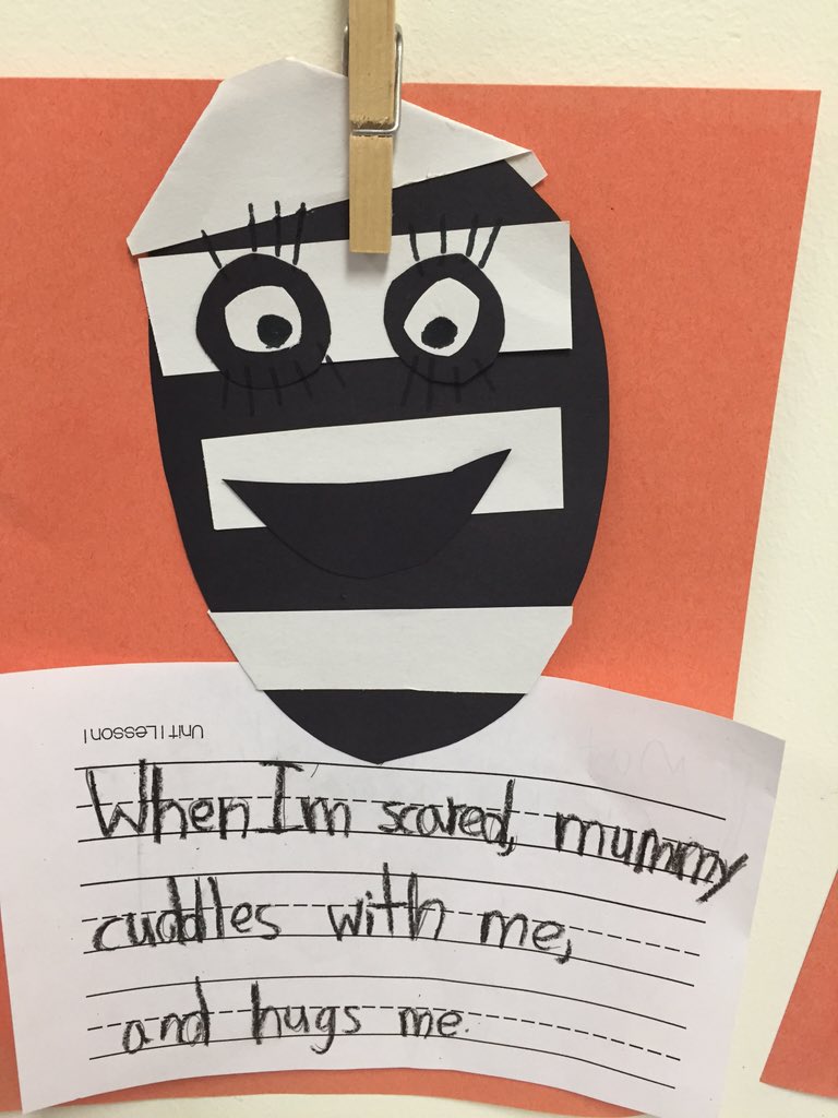 kacollura's tweet photo. We love our "mummies." @Glebe1st @GlebeAPS #gleberocks #APSisAwesome https://t.co/qBoCWdphb3