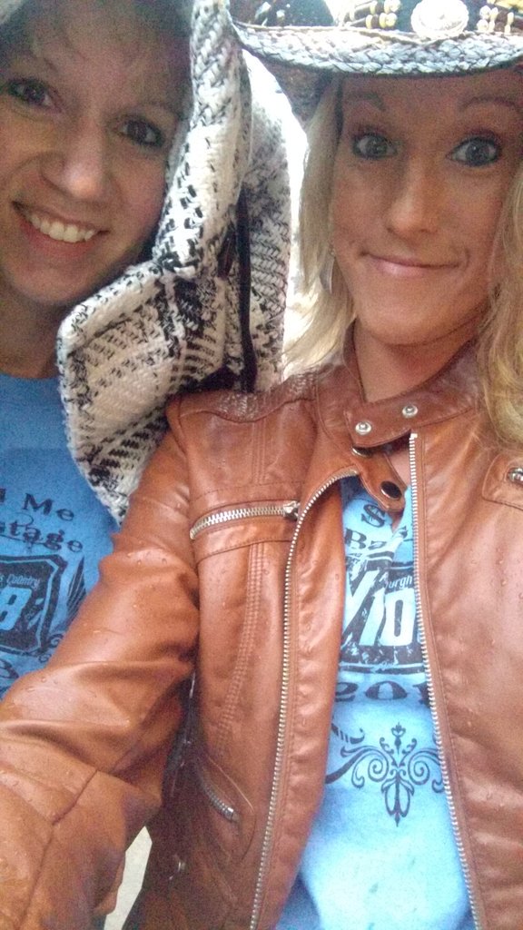 therealjules04's tweet photo. We're here in the rain! #Y108Nation #GirlsWithGuitars @Y108Pittsburgh https://t.co/GTLaINjqfO