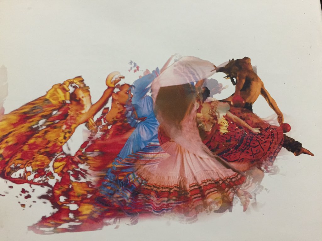 BalletAmalia's tweet photo. No se pierdan este #miércoles al @BalletAmalia en @PalacioOficial a las 20:30 horas. #CulturaBanamex @TurismoCDMX https://t.co/0dnJEqUsto