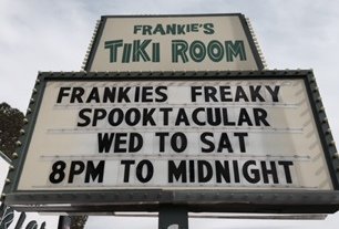 #FrankiesTikiRoom #Halloween HAUNTED HOUSE. Weds - Sat 8pm
#tiki #tikidrinks #rum 
BOO!