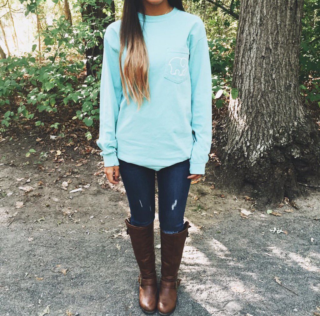 shopivoryella's tweet photo. Tonight we will be giving away 5 pocketed chalky mint shirts! 💫

MUST retweet AND be following to be entered ☺️🐘💕✌🏼️ https://t.co/mLzqWzfJdW