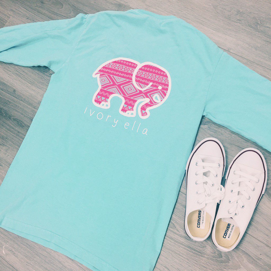 shopivoryella's tweet photo. Tonight we will be giving away 5 pocketed chalky mint shirts! 💫

MUST retweet AND be following to be entered ☺️🐘💕✌🏼️ https://t.co/mLzqWzfJdW