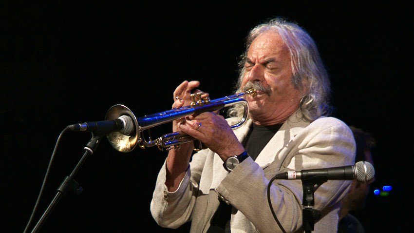 ElisabettaCast1's tweet photo. Compro Oro: da domani in sala il film sugli anni d'oro del Jazz in Italia @SwingClubFilm 
https://t.co/FLZ8HnX0tB https://t.co/AtFMhDpklg