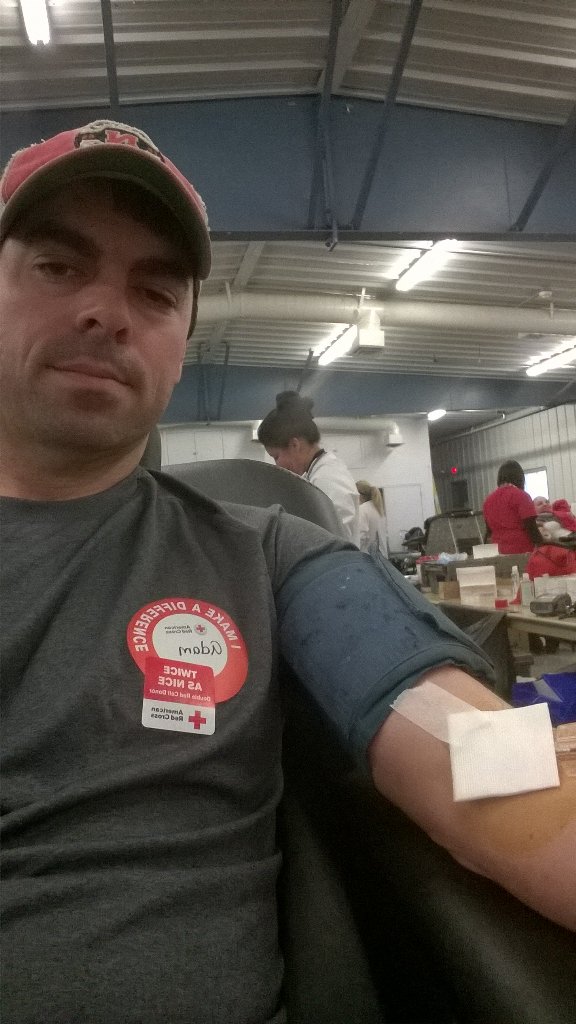 Adam_Heskett's tweet photo. Making a difference by helping others out today. #AmericanRedCross #DonatedBlood #DoubleRedCells https://t.co/O3mgt1JGm1
