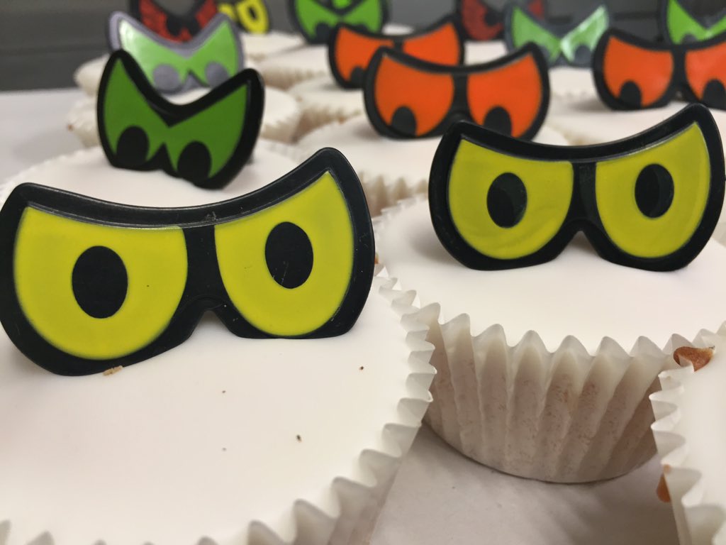 MortimersBakery's tweet photo. In the bakery it felt like someone was always watching.....NEW scary cakes now in store#ohhhhscarycake https://t.co/xuQR5NJzQ8
