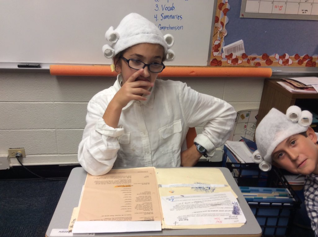 pds_5S's tweet photo. Reenactment of the Second Continental Congress in 5th grade #pdschargers #pds2015 https://t.co/snnE3IihS6