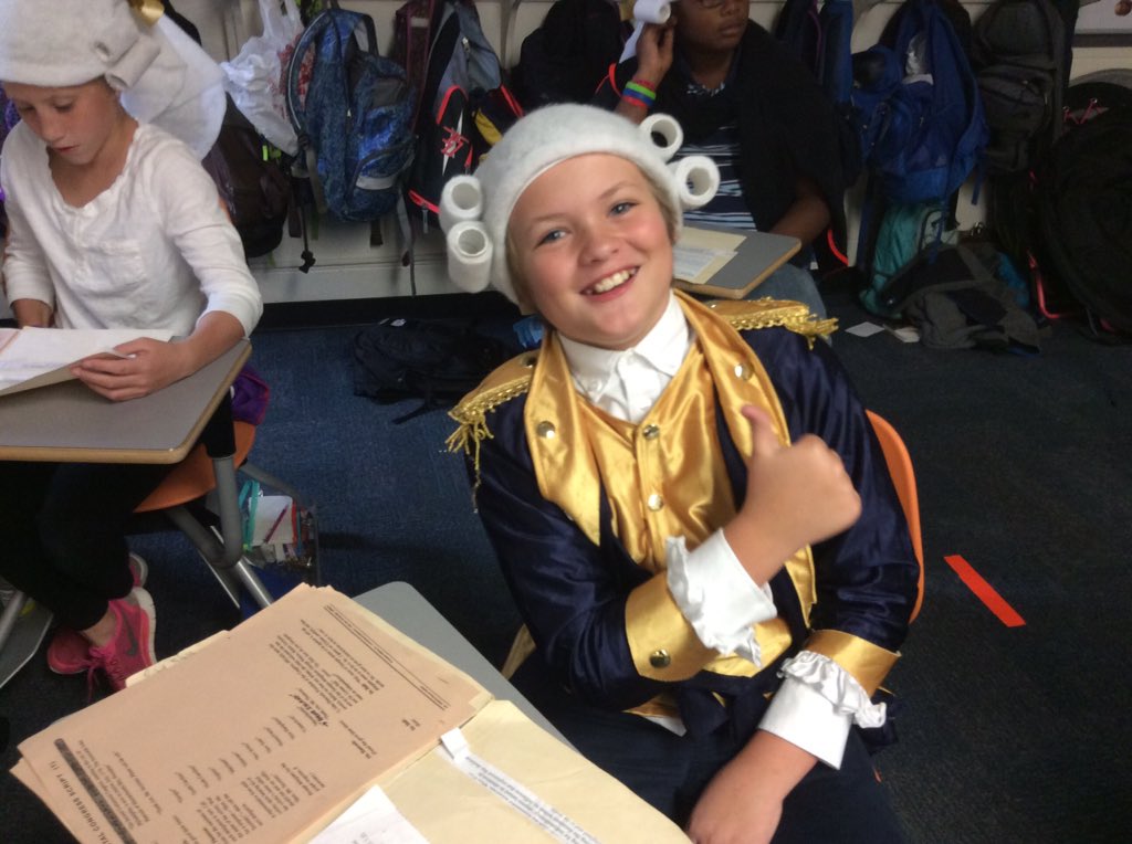 pds_5S's tweet photo. Reenactment of the Second Continental Congress in 5th grade #pdschargers #pds2015 https://t.co/snnE3IihS6