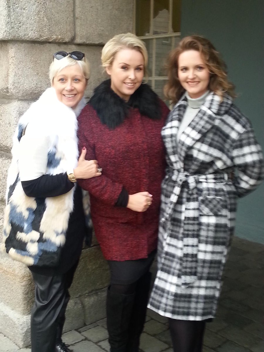 byKarenForde's tweet image. .@TV3Xpose modelling #AW15 @simplybeireland looks earlier via @stylegodezz @CiaraAllenMUA @armodelagency #sneakpeek←