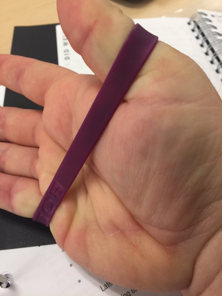 aninerhater's tweet photo. Hi @dianna_kokoszka My name is Jeff and I am #BOLD and I need a bigger bracelet ;) #MAPSBrag https://t.co/9YawwXoe9X