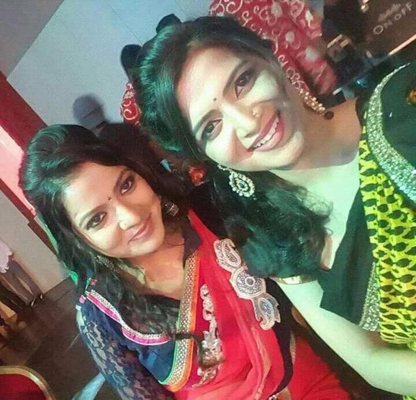 AnchorDD_Devote's tweet photo. @DDFANZ @Nivetha_Ashokan #AngelDD new pic https://t.co/5FcxVsgg5T