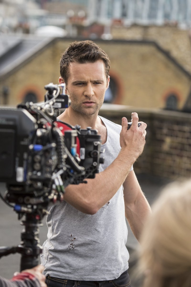 NOW's tweet photo. Check out the behind the scenes action of our Obfleshion shoot with @mcflyharry. #SprayAlive https://t.co/QDVkshZEJz