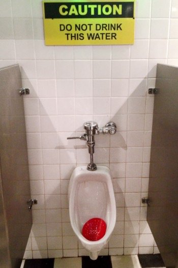 eLoggerSystems's tweet image. Remember your #safetysigns on site, but may be not this one! elogger.co.uk