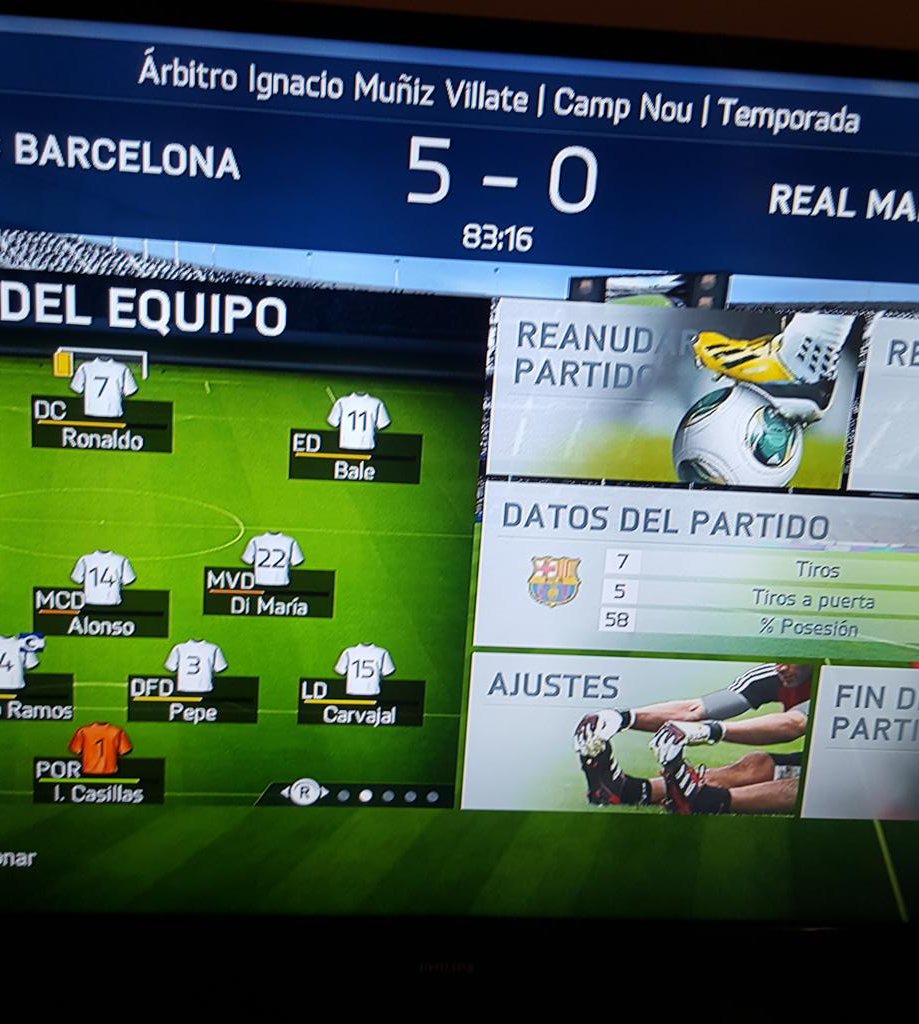 tommyfuentes's tweet photo. Lo que más eres es bueno al FIFA @Blasco_Rocamora 👍 https://t.co/Aoq0yEVxay