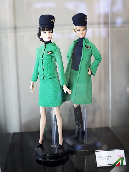 Alitalia's tweet photo. Fino 13/3 a @MudecMi spettacolare mostra #barbietheicon. Con Alitalia -20% su biglietto Info https://t.co/lydsg5y4nr https://t.co/7ladJpMOKD