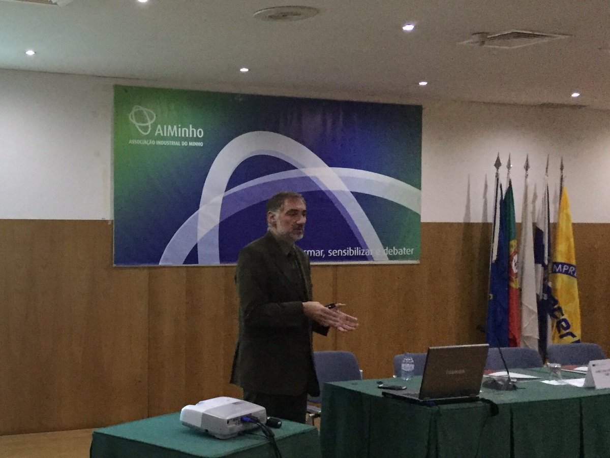 ACEint_tic's tweet photo. Jose Luis Villaverde del AVTE de la USC nos relata los resultados del proyecto #ACEint #poctep https://t.co/Fe9msmgBBU
