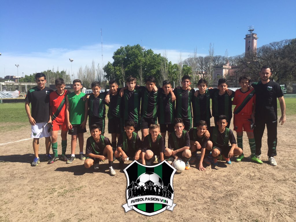 AVProduccionesA's tweet photo. #InfantilesAfa #Cat03 ya está en campo para enfrentar a #Velez https://t.co/tn0cDJWRPH