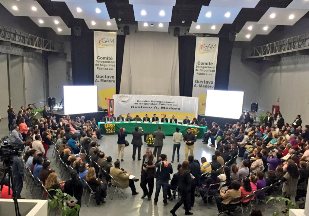 SSC_CDMX's tweet photo. En GAM disminuyó 15.2% el delito. 1,700 ilícitos menos. Nuestra visión es tendencia 0 en esta materia @hiramalmeidae https://t.co/af50md9fs1