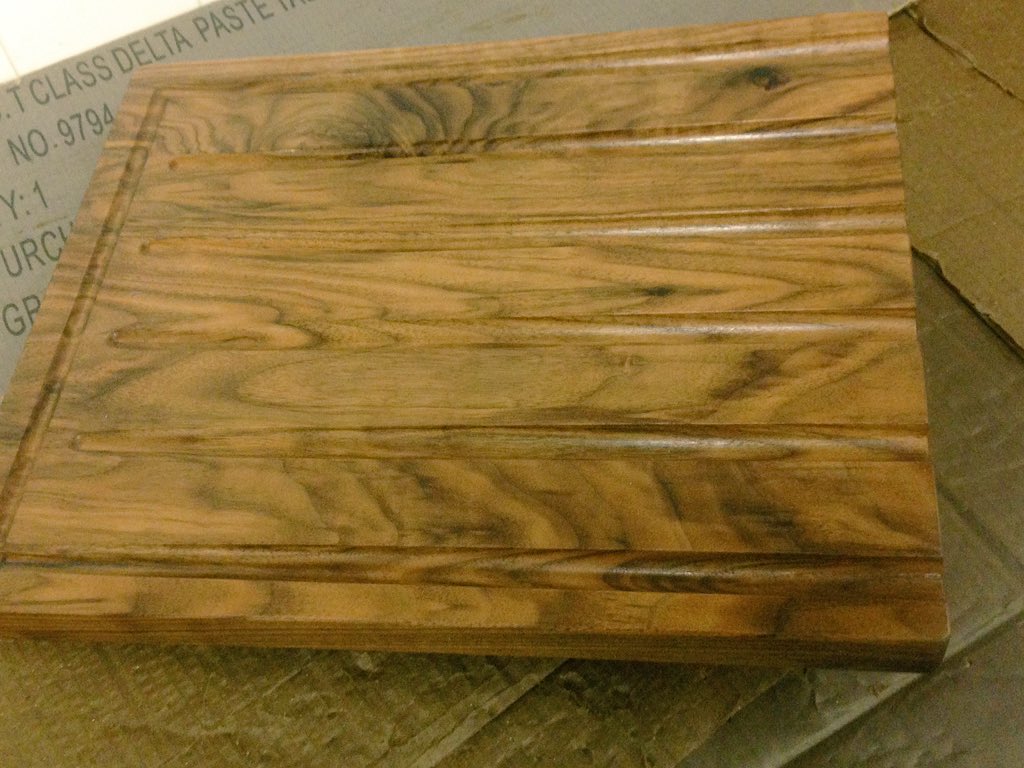 C4Designs's tweet photo. Wow!! That's the first coat of finish applied!! #bespoke #Walnut #drainingboard https://t.co/uUV2Lvjued