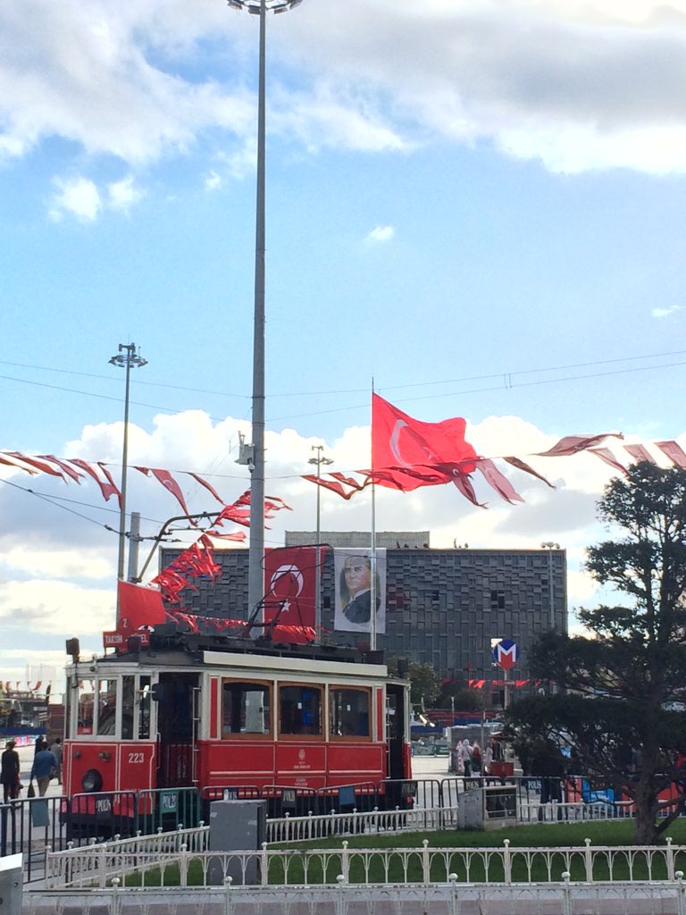 yoyi_fb's tweet photo. "@yoya_fretesb: 🇹🇷🚠 https://t.co/3zZKUmQ7x0" veni yaa
