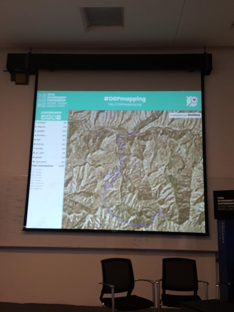 openstreetmapmx's tweet image. Empezamos en 5 min el Mapatón #OGP15 #ogpmapping #mappingrevolution