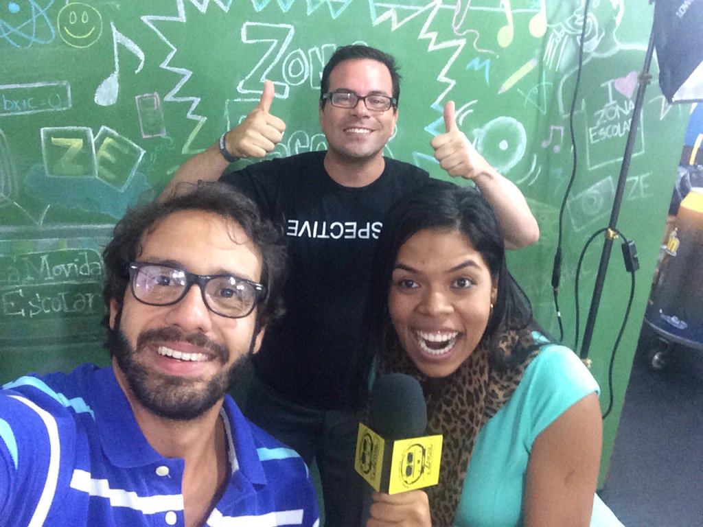 AlejandroconTW's tweet photo. En 1min #Periscope con @OPCIONVenezuela con su prog para jóvenes de 4toy5to año cole  #OpcionEmprender @ZonaEscolar https://t.co/bKcsc8KAVu