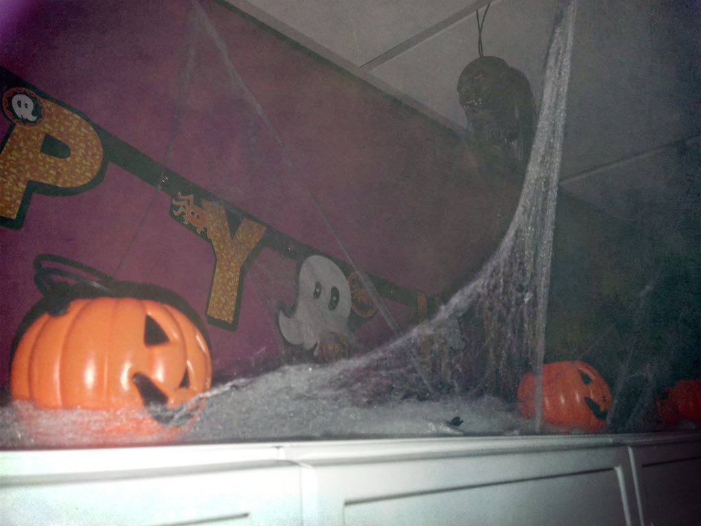 JessGaffney89's tweet photo. There's something spooky going on at Liberty Point, Manchester...! @LibertyLivingUK https://t.co/lZkfKN2Ni7