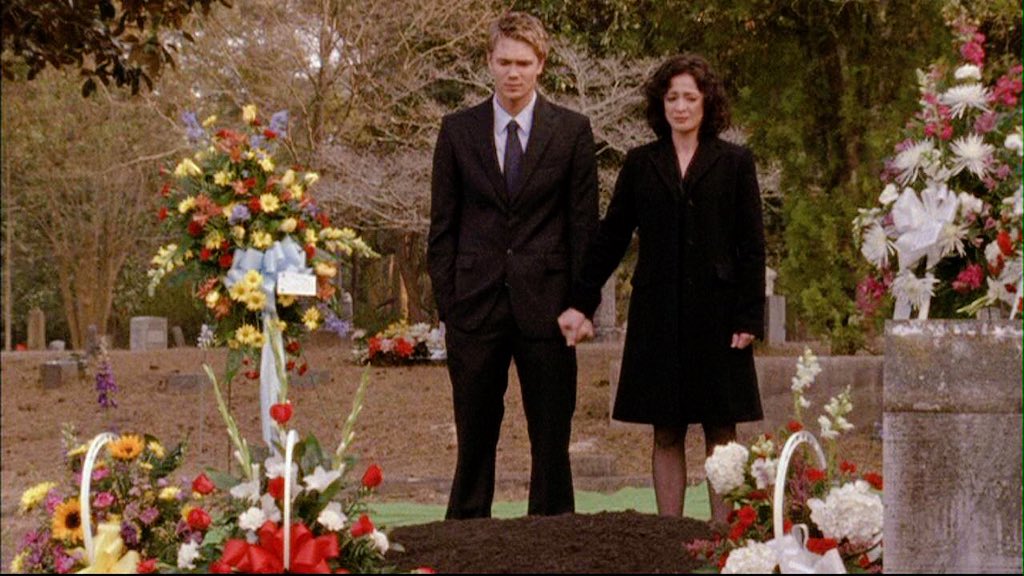 OTHdiary's tweet photo. "You never think the last time is the last time. You think you have forever but you don't." #OneTreeHill https://t.co/XNXa5qM9PU
