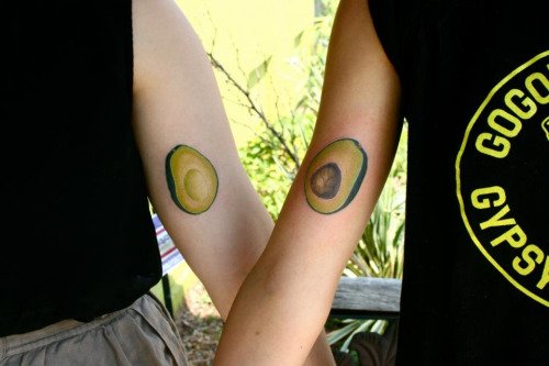 AvocadoParis's tweet photo. What's more romantic than an avocado tattoo? #nothing #weloveavocado #IESEGsmm https://t.co/hyhf27AudJ
