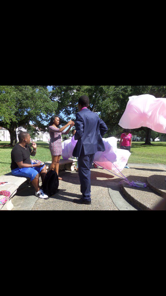 mydu2018's tweet photo. 💗Thank you to everyone who participated in the Breast Cancer / Domestic Violence Awareness balloon release! 💜 https://t.co/YAKqMCKp8n