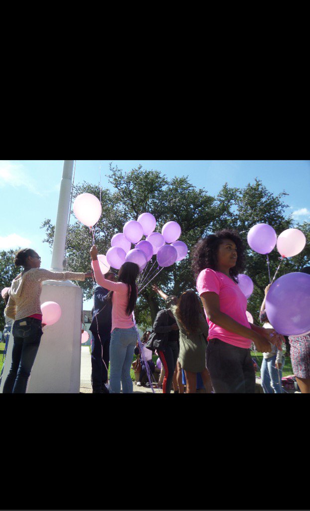 mydu2018's tweet photo. 💗Thank you to everyone who participated in the Breast Cancer / Domestic Violence Awareness balloon release! 💜 https://t.co/YAKqMCKp8n