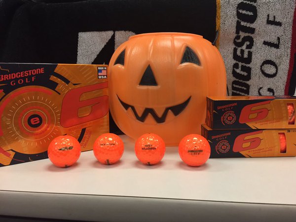 bridgestonegolf's tweet photo. Getting in the Halloween spirit. Only problem is there's no candy... yet! #bringcandy Photocred: @sammfu3168 https://t.co/9ok6ePApfJ