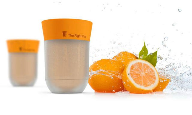 cooked4UHQ's tweet photo. Don't Like Water? This Cup Tricks Your Brain Into Tasting A Sugary Drink!  #tech #healthy https://t.co/6aQMa5MIjM https://t.co/VyQ6M2iUU4