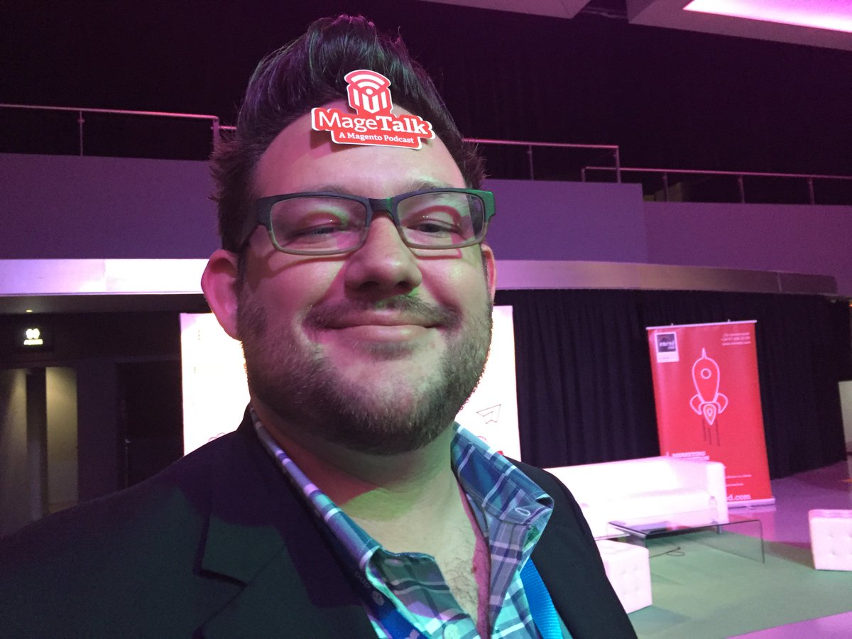 rogyar's tweet photo. Having fun on #mm14es afterparty https://t.co/j5vyTxXWar