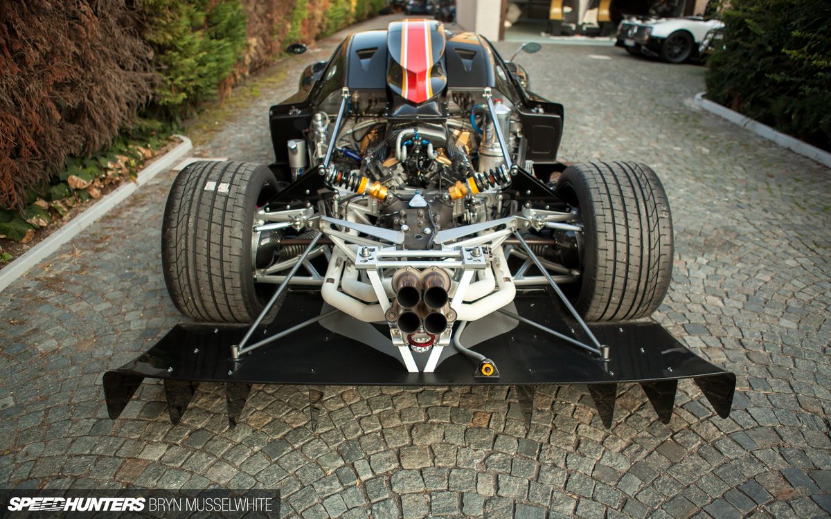 Speedhunters's tweet photo. Sweet Speedhunting memories from Italy... https://t.co/x6hy7zC0Nb #SpeedhuntingThrowback https://t.co/DAO5YDyXFi