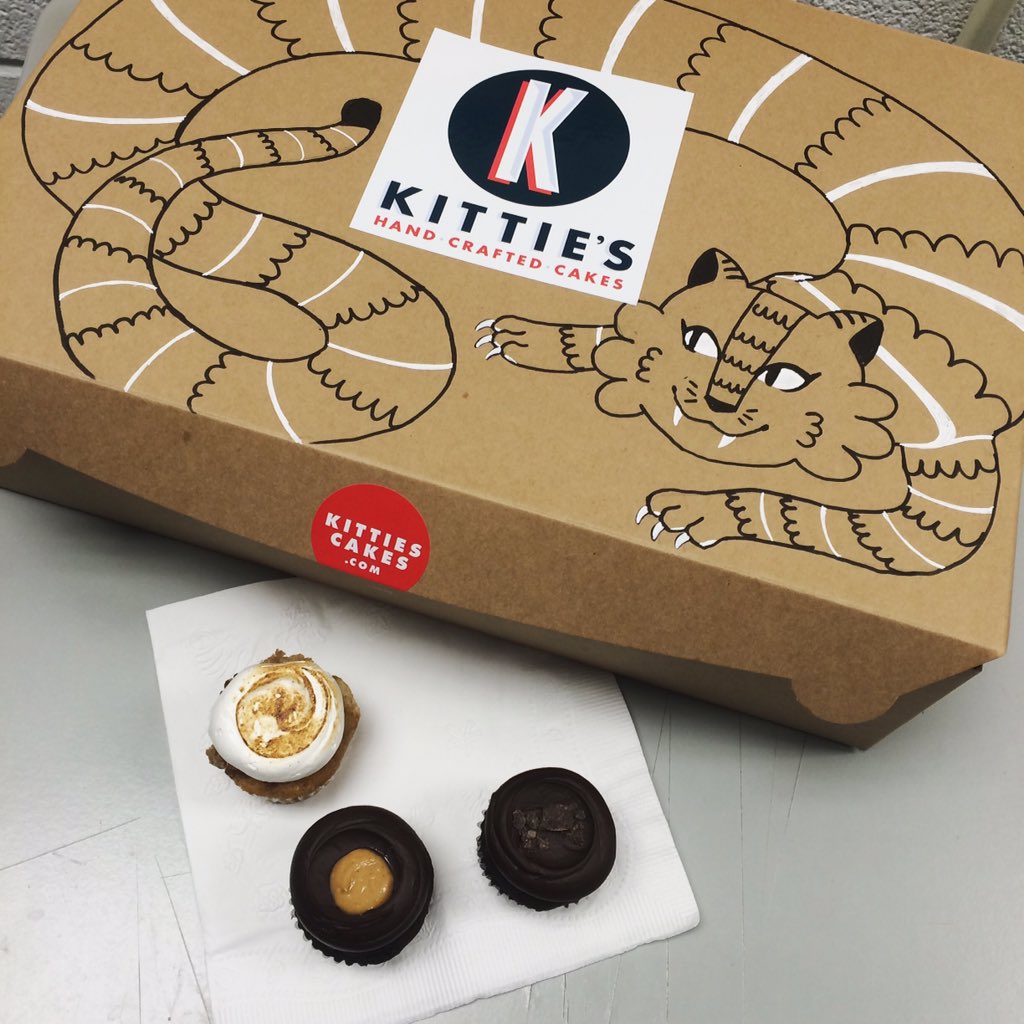 IgniteFilmCCAD's tweet photo. Thanks so much for the cupcakes!! @KittiesCakesCMH #kittiescakes #germanvillage #bakery #ignitefilm #sniger #ccadedu https://t.co/4mMLhE2x8l