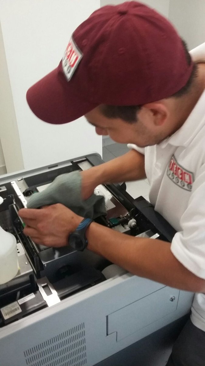 TECHMAGUI's tweet photo. Trabajando para ti #TECHMAGUI https://t.co/BEY3M00YGh https://t.co/M60AU4wWH5