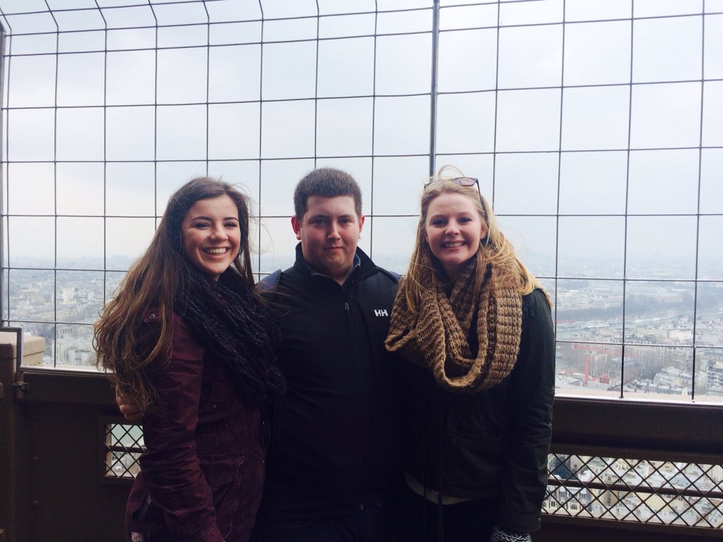 NoahDexter's tweet photo. @Kennnshann Happy Birthday 🎂🎈 Hope you have a great day today 🎉🎁 https://t.co/pqTz33vSWy