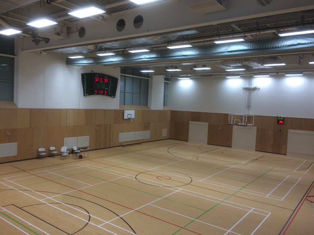 pippagardner's tweet photo. @glasgowunisport Just had a tour of the wonderful new Stevie Bldg extension. Superb stuff @JulieOmmer #blackandgold https://t.co/bo4jK6TAnd
