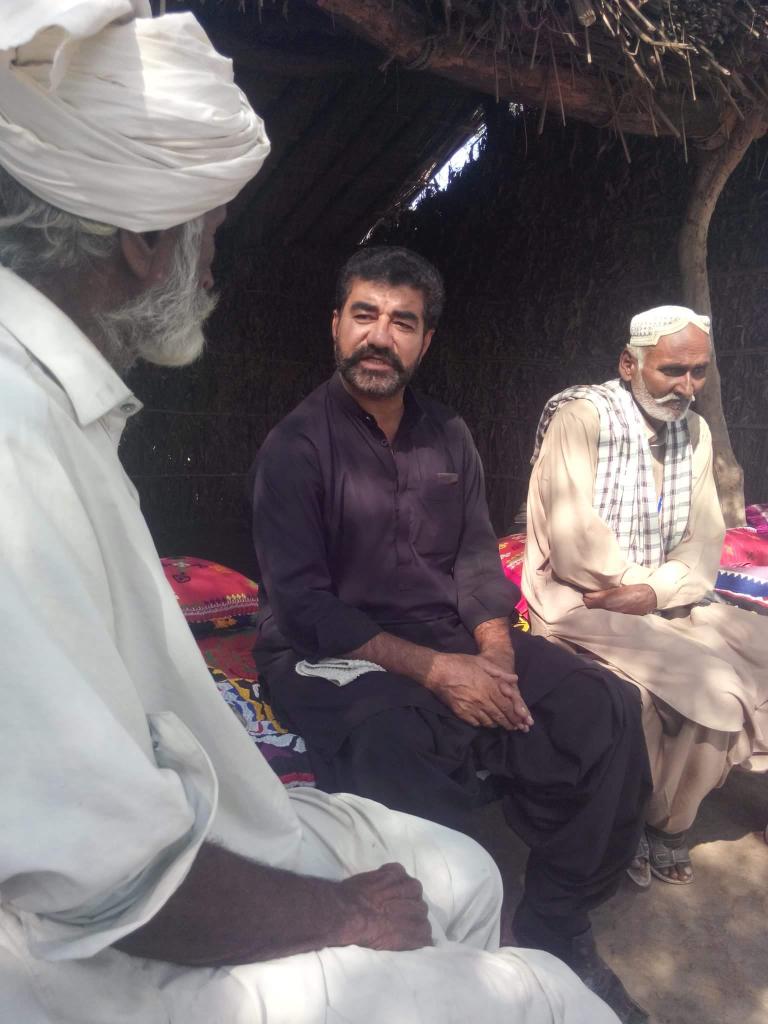 mshahzadburfat's tweet photo. GS #SPYO @nadir_khowaja along with #PPP Senior Worker's during election campain in uc #Talhar https://t.co/bC2TjDeRqO