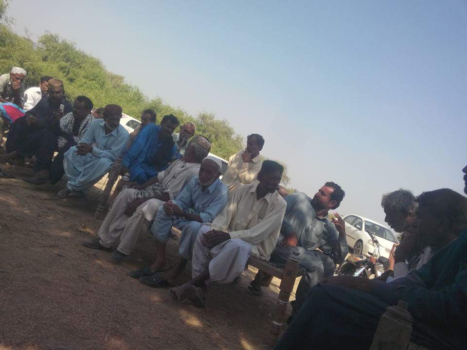 mshahzadburfat's tweet photo. GS #SPYO @nadir_khowaja along with #PPP Senior Worker's during election campain in uc #Talhar https://t.co/bC2TjDeRqO