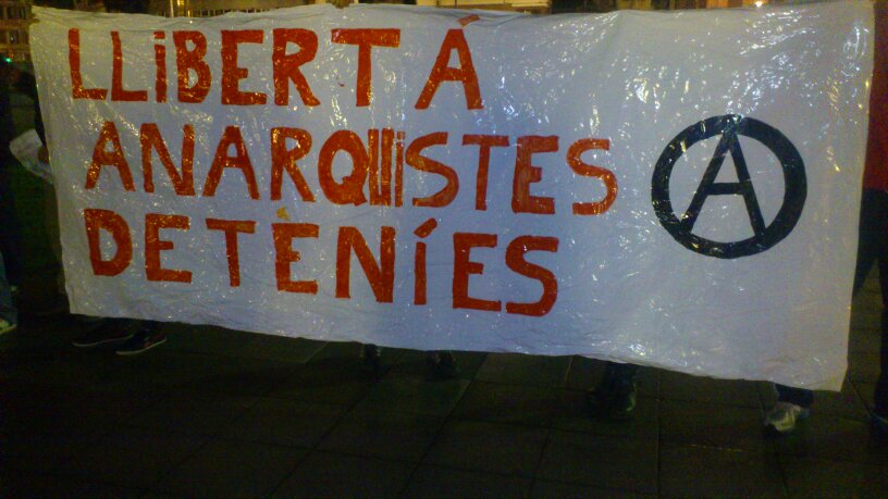 RadioKras's tweet photo. Concentración en Xixón en solidaridá coles detenies en Cataluña
#PandoraII https://t.co/W5sXWgtBAh