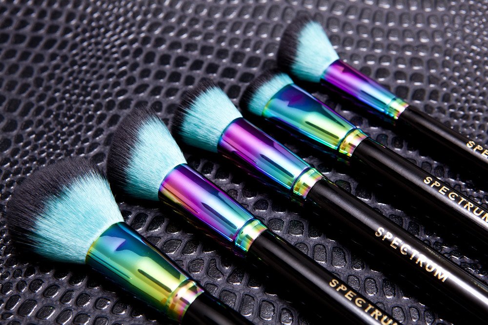 TheClothesShow's tweet photo. Comp time! RT & follow both us & @Spectrumbrushes for the chance to win Spectrum goodies #SpectrumWINNER https://t.co/ARw0sPTpvy